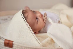 Jollein Embroidery Ivory 75 X 75 Cm Badcape 530-836-66069 -Winkel Voor Babyverzorgingsproducten Jollein Embroidery Ivory 75 x 75 cm Badcape 530 836 66069.6