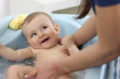 Chicco Cuddle & Bubble Comfort Dots Badcommode & Verzorgingstafel 79348.39 -Winkel Voor Babyverzorgingsproducten chicco cuddle bubble comfort dots verzorgingstafel 79348.39 2