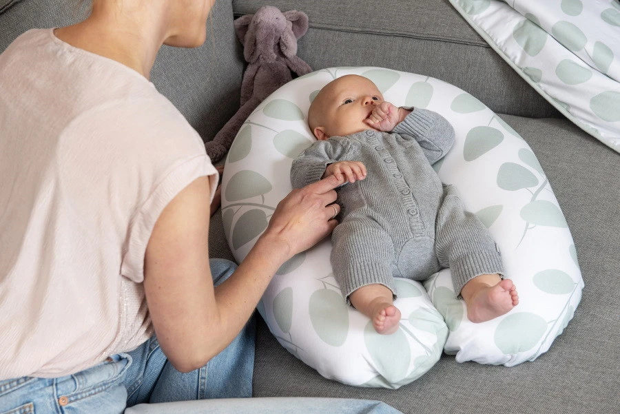 Doomoo Buddy Leaves Aqua Green Voedingskussen B31 4 Doomoo Buddy Leaves Aqua Green Voedingskussen B31 - Afbeelding 2