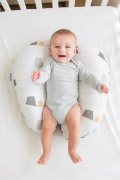 Doomoo Softy Bear Grey Voedingskussen S04 -Winkel Voor Babyverzorgingsproducten doomoo softy bear grey voedingskussen s04 1