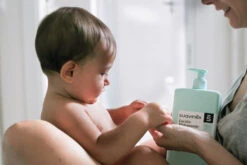 Suavinex 750ml Baby Bad Set SXSSET901747 -Winkel Voor Babyverzorgingsproducten suavinex baby 750ml hydraterende body lotion sxzcos066921 .sfeer 1 1