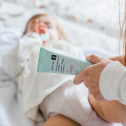 Suavinex Baby's Eerste Beauty Set Voor Gevoelige Huid SXSSET901808 -Winkel Voor Babyverzorgingsproducten suavinex baby 75ml intensive luiercr me sxzcos066860 .sfeer 1 1