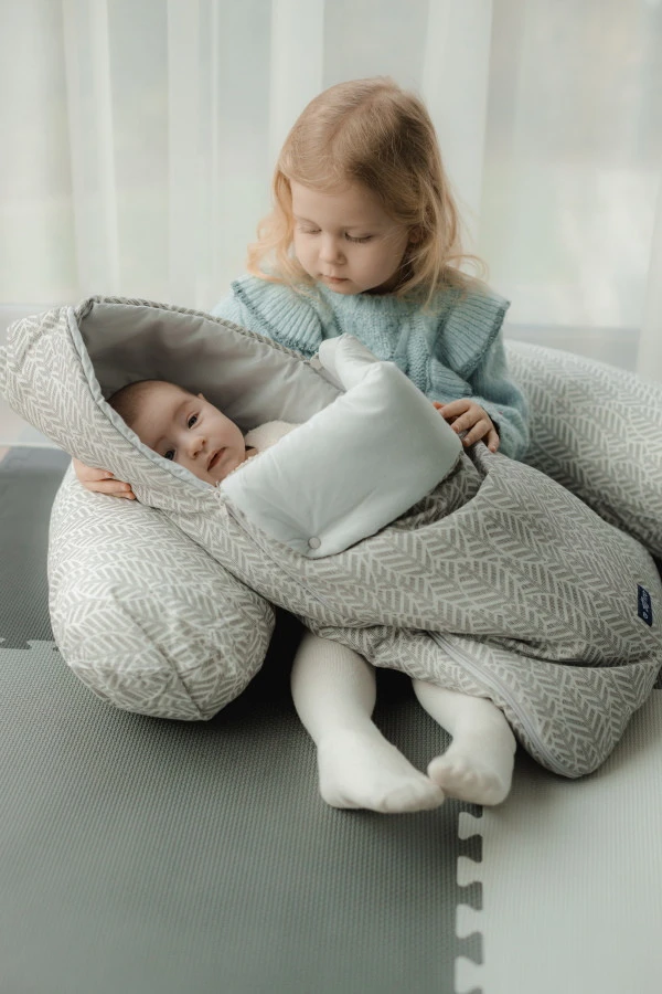 Zaffiro Graphite Leaves Voedingskussen 1050 5 Zaffiro Graphite Leaves Voedingskussen 1050 - Afbeelding 3